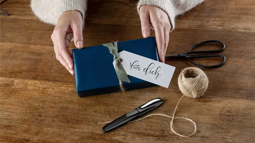 fountain-pens-and-rollerballs-01